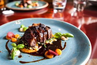 Kurz vaření - Zvěřinové hody s Kubou - máme pro vás poslední termín: 19. 11. od 17:00 hod....